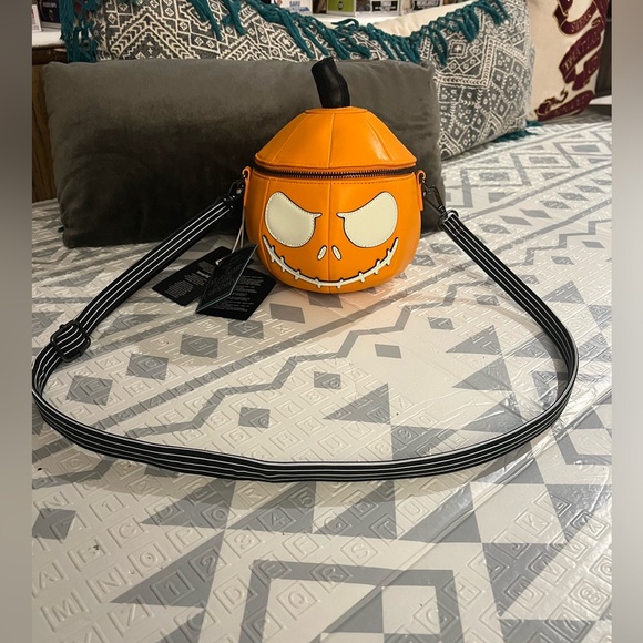 Loungefly exclusive Nightmare Before Christmas Jack Glow Pumpkin Crossbody Bag - Picture 1 of 12